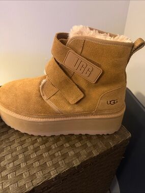 UGG women’s Neumel Chestnut Platform Double Strap Boots. Worn once. Like new.